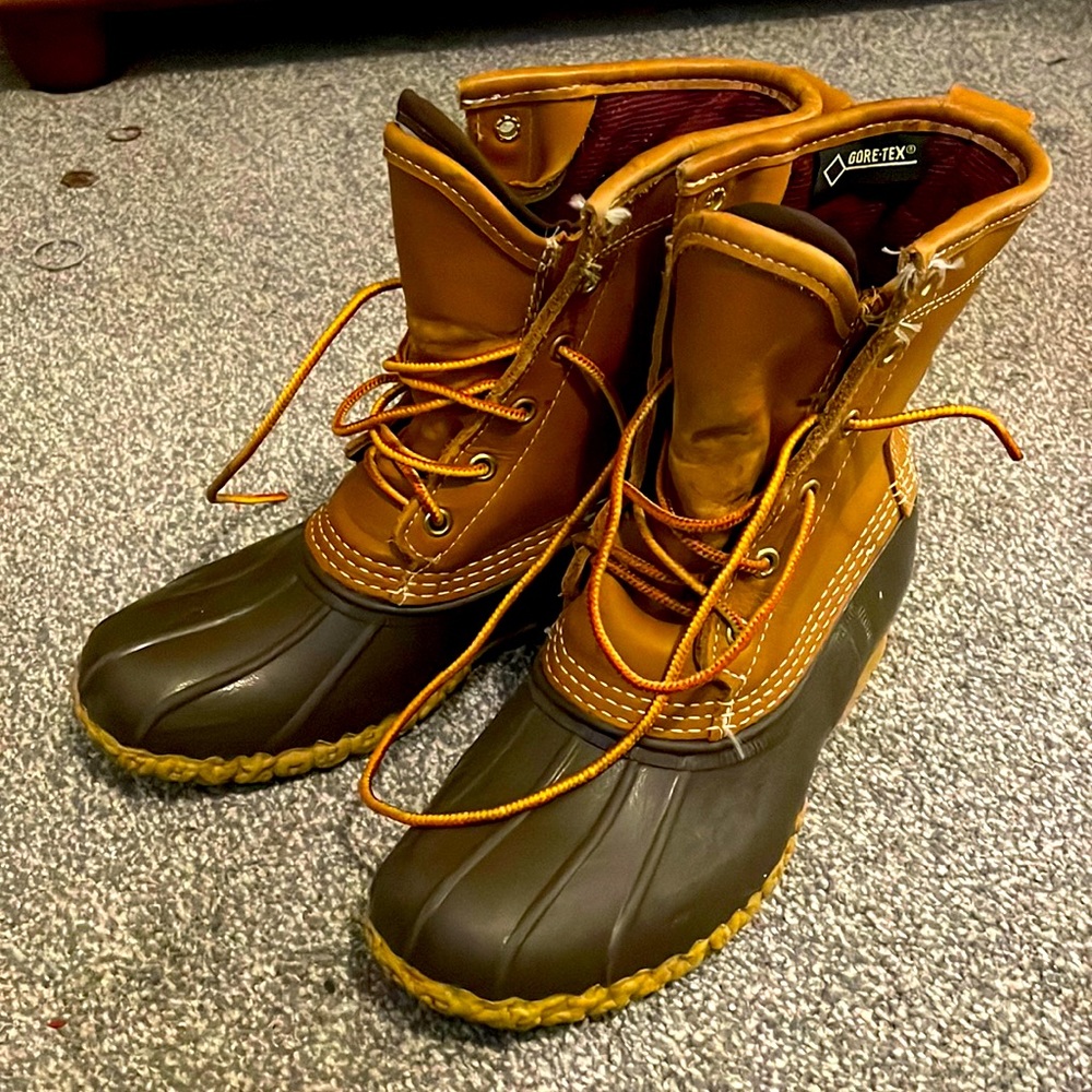 8 inch L.L. Bean boots with Gore-Tex size 6M
